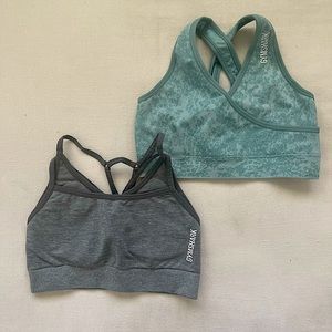 Gymshark sports bras in size S (selling together).